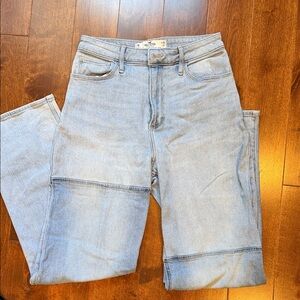 Hollister Light Blue Women’s Straight Leg Jeans